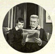Bronisław Chrzanowski z synem Stasiem. Źródło: "Wieś i dwór", z. 23 z 1 XII 1913 r., s. 5.