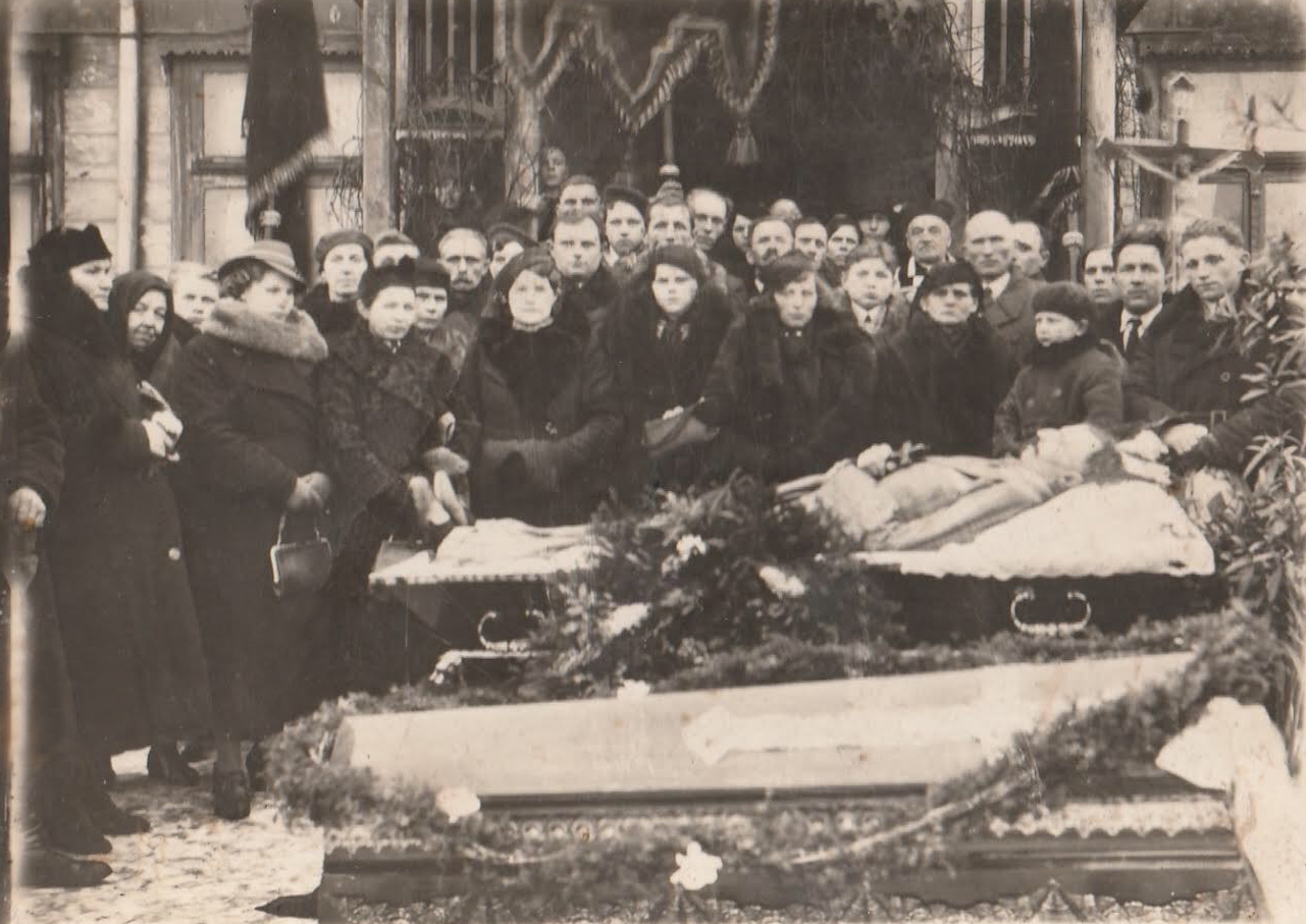 Zdjęcie z pogrzebu Franciszka Purzyckiego, właściciela majątku Galumin, 1939 r., z arch. rodz. Marcina Purzyckiego